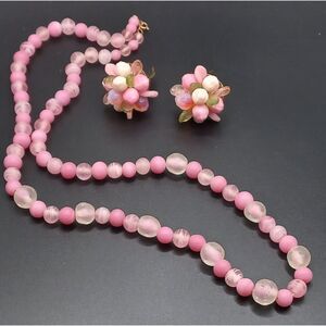 Fabulous art glass necklace satin finish 14k clasp paired with Germany Earrings